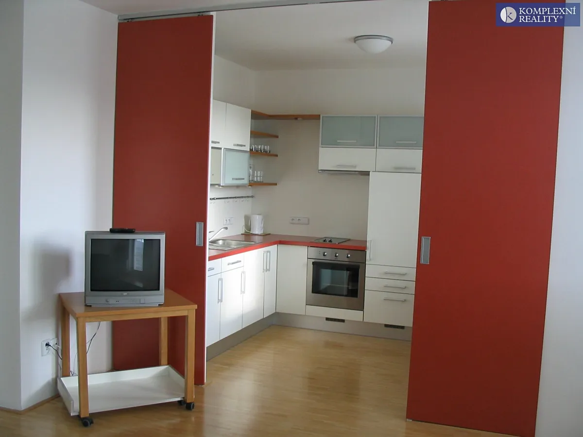 Pronájem bytu 1+kk 38 m²